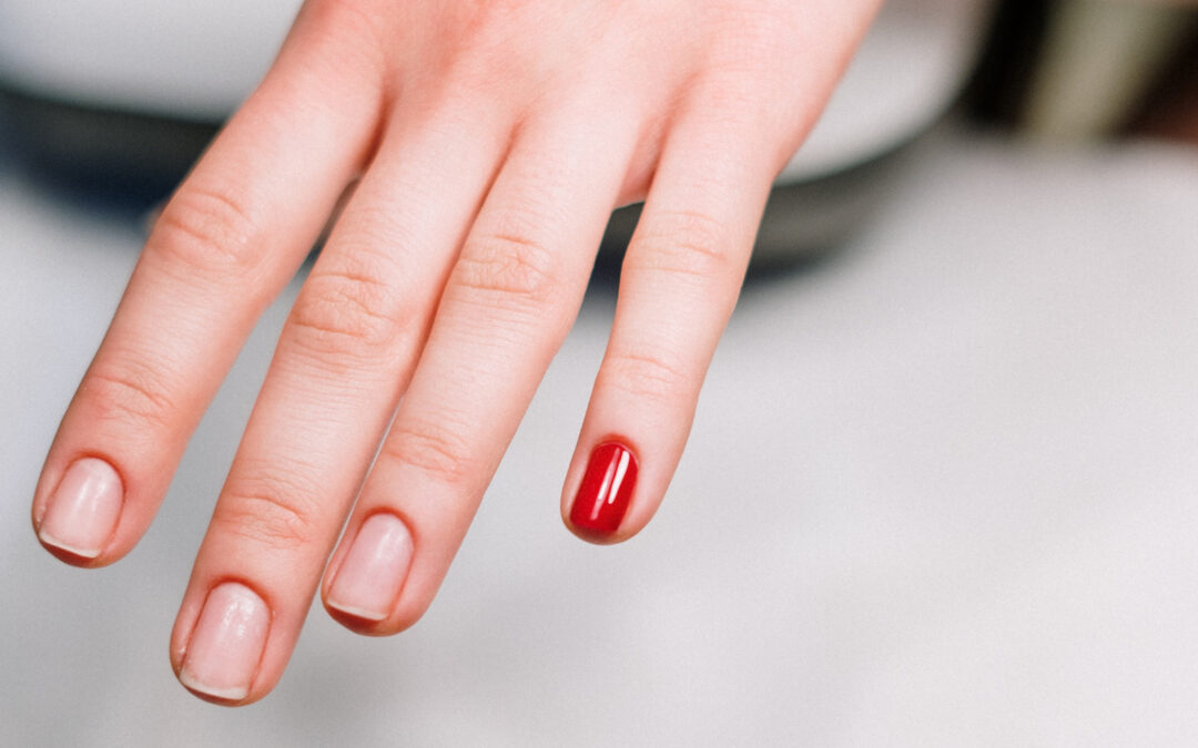 8 Handy Tips to Keep Your Nails Strong